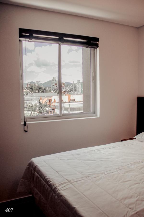 Loft Com Vista Para Vila Germanica 407 บลูเมเนา ภายนอก รูปภาพ